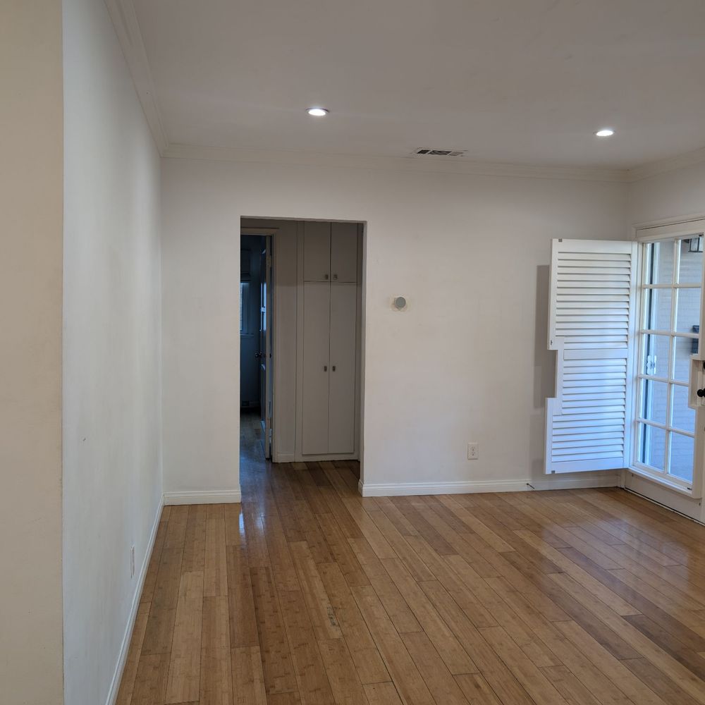 Miraculous Cleaning - Clean walls, clean floor. - Home Cleaning Near Me - Pasadena, California