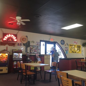 Taco Tico - Clean interior - Mexican Near Me - Claremore, Oklahoma