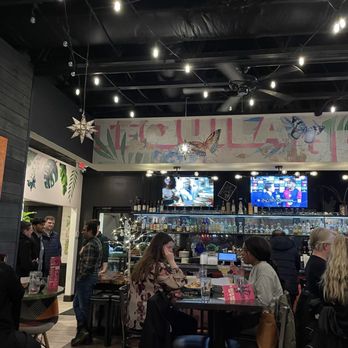 Mama Tigre - Bar area - Mexican Near Me - Oakton, Virginia