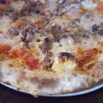 Pizza Bruno - Classic with italian sausage - Pizza Near Me - Orlando, Florida Pizza Bruno - Classic with italian sausage - Pizza Near Me - Orlando, Florida