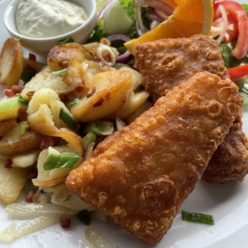 Dill sin Döns - Backfisch mit Salat und Bratkartoffeln war lecker - German Near Me - Hamburg, HH Dill sin Döns - Backfisch mit Salat und Bratkartoffeln war lecker - German Near Me - Hamburg, HH