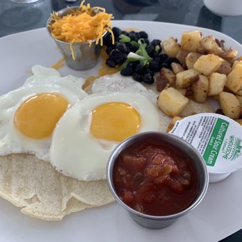 Top Mast Cafe - Huevos Rancheros for me! - Cafes Near Me - North Truro, Massachusetts Top Mast Cafe - Huevos Rancheros for me! - Cafes Near Me - North Truro, Massachusetts