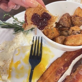 Fleur STL - Wasn't trying, made a minnie mouse. So obviously this is now my favorite jam of all time. Feb 2023 - Breakfast & Brunch Near Me - St. Louis, Missouri