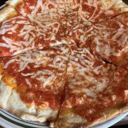Nik's - Cheese pizza