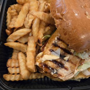 In a Minute Cafe - Salmon burger - Seafood Near Me - Upper Marlboro, Maryland