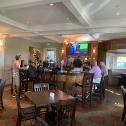 Patti Finnegan's Pub & Grille - Interior lounge area