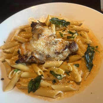 Yard House - Penne pasta and chicken - New American Near Me - Carlsbad, California Yard House - Penne pasta and chicken - New American Near Me - Carlsbad, California