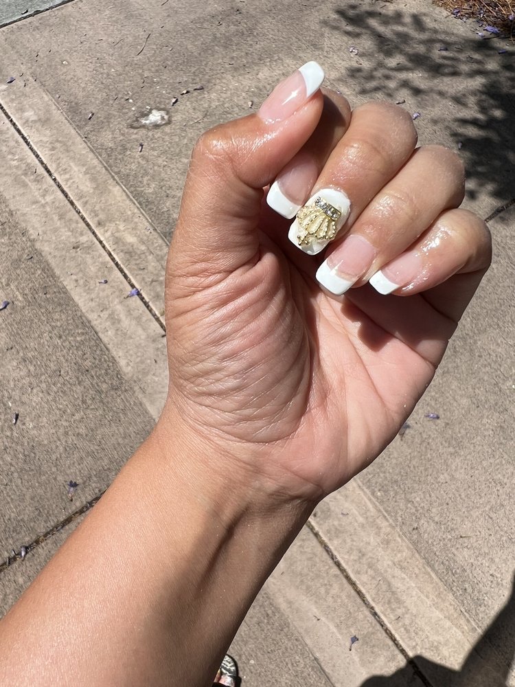 Istyle Nail Spa Logo