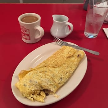 Linda's Breakfast Place - The Works Omelette - Sandwiches Near Me - Seabrook, New Hampshire