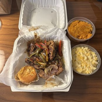 Mama J's Kitchen - Pork Chops, Macaroni & Cheese, Candied Yams - Soul Food Near Me - Richmond, Virginia