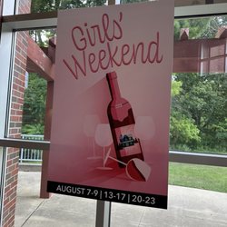 Circle Theatre - Girls' Weekend (August 7-9, 13-17, and 20-23, 2025)