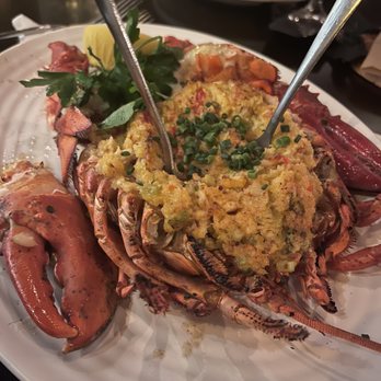 J Carver’s - Maine Lobster Stuffed with Maryland Crab - Steakhouses Near Me - Austin, Texas