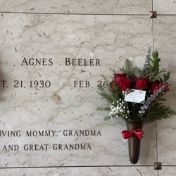Safeway - Mom's Christmas flowers for her crypt!