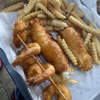 Captain's Catch - Cod and jumbo shrimp - Seafood Near Me - Greensboro, North Carolina Captain's Catch - Cod and jumbo shrimp - Seafood Near Me - Greensboro, North Carolina