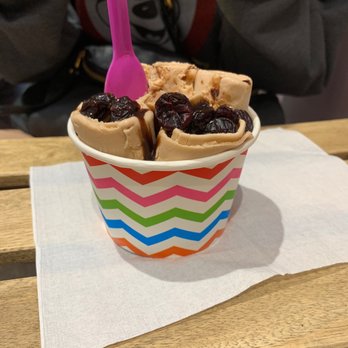 Sky Roll Ice Cream - Best ice cream ever:)) definitely come back next time - Ice Cream & Frozen Yogurt Near Me - Santa Ana, California