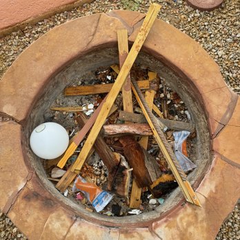 AirBnB - Disgusting fire pit/trash can. Smokers that live here. - Vacation Rentals Near Me - Colorado Springs, Colorado AirBnB - Disgusting fire pit/trash can. Smokers that live here. - Vacation Rentals Near Me - Colorado Springs, Colorado