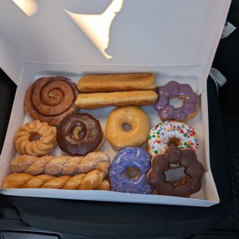 Fluffy Donut Cafe & Bagels - Donuts Near Me - Bellevue, Washington Fluffy Donut Cafe & Bagels - Donuts Near Me - Bellevue, Washington
