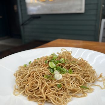 Star Noodle - Garlic Noodles - Asian Fusion Near Me - Lahaina, Hawaii
