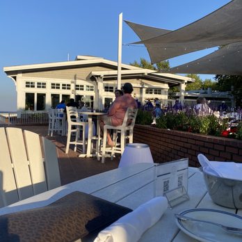 Harbor House by Bartolotta - Patio - Seafood Near Me - Milwaukee, Wisconsin