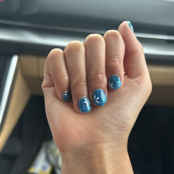 Classic Nails Edgewater - Nail Salons Near Me - Edgewater, New Jersey