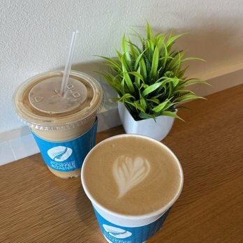 Chocolate Fish Coffee Roasters - Latte and vanilla latte - Coffee Roasteries Near Me - Folsom, California