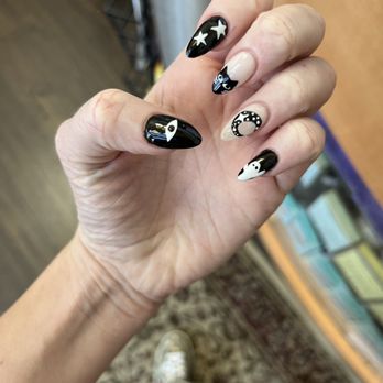 Majestic Nails - Halloween nails by Moon - Nail Salons Near Me - Alpharetta, Georgia Majestic Nails - Halloween nails by Moon - Nail Salons Near Me - Alpharetta, Georgia