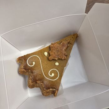 C'est Si Bon Bakery - Pumpkin pie - Bakeries Near Me - Newport Beach, California C'est Si Bon Bakery - Pumpkin pie - Bakeries Near Me - Newport Beach, California
