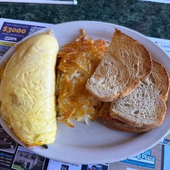 Metro Diner - Hearty ham, mushroom, onion omelette with cheddar and sourdough - Breakfast & Brunch Near Me - Jacksonville Beach, Florida Metro Diner - Hearty ham, mushroom, onion omelette with cheddar and sourdough - Breakfast & Brunch Near Me - Jacksonville Beach, Florida