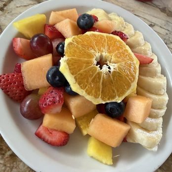 Cafe Dantorels - Side of fruit - Cafes Near Me - Sacramento, California