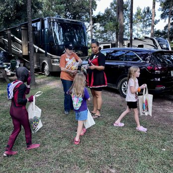 Yogi Bear's Jellystone Park - Trick-r-Treat - RV Parks Near Me - Elberta, Alabama Yogi Bear's Jellystone Park - Trick-r-Treat - RV Parks Near Me - Elberta, Alabama
