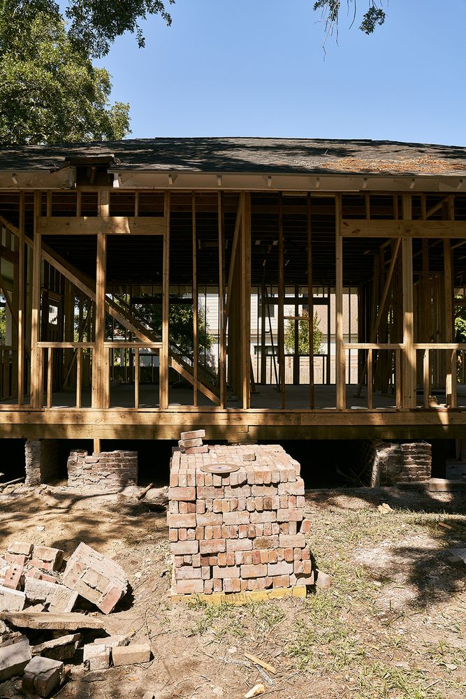 Slide of SOLID Renovations