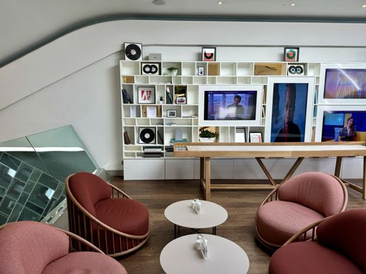 Virgin Atlantic Upper Class Wing by null