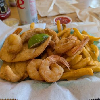Lee Be Fish - Shrimp and daily catch basket - Seafood Near Me - Marco Island, Florida Lee Be Fish - Shrimp and daily catch basket - Seafood Near Me - Marco Island, Florida