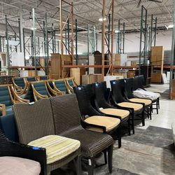 Re-use Hawaii - Chairs available
