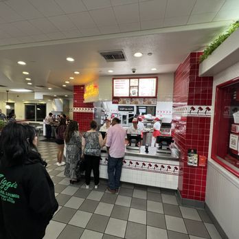 In-N-Out Burger - Burgers Near Me - Corona, California