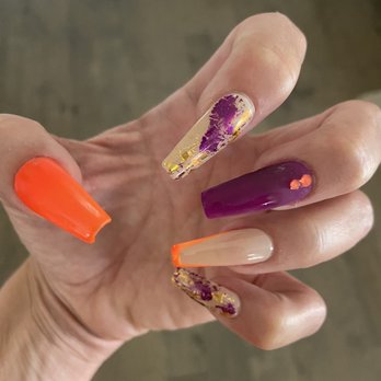 Mimosa Nail Bar - Rawr - Nail Salons Near Me - Wilmington, North Carolina