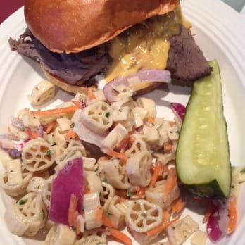Flo's V8 Cafe - Roast beef sandwich - Cafes Near Me - Anaheim, California