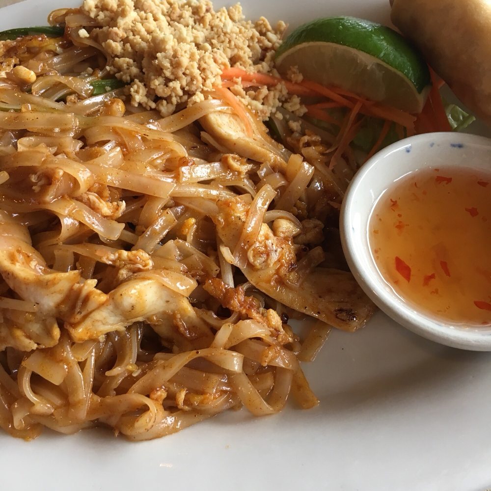 Twisted Noodles - Lunch Pad Thai with chicken - Thai Near Me - Durham, North Carolina Twisted Noodles - Lunch Pad Thai with chicken - Thai Near Me - Durham, North Carolina