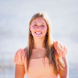Doug Hyde Photographer - High school senior photo session at the beach.