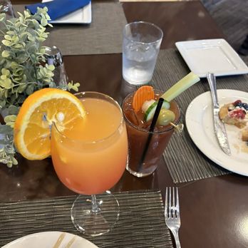 Country Club of the Carolinas - mimosa & bloody mary - Golf Near Me - Marvin, North Carolina Country Club of the Carolinas - mimosa & bloody mary - Golf Near Me - Marvin, North Carolina