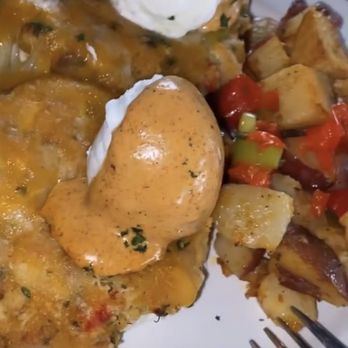 Drunch Eatery + Bar - Crab Benedict - Breakfast & Brunch Near Me - Columbus, Ohio