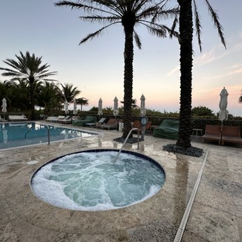 Marriott Stanton South Beach - Hot tub - Hotels Near Me - Miami Beach, Florida Marriott Stanton South Beach - Hot tub - Hotels Near Me - Miami Beach, Florida