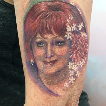 Juli Moon Studio - by JULI - Tattoo Near Me - Lynn, Massachusetts