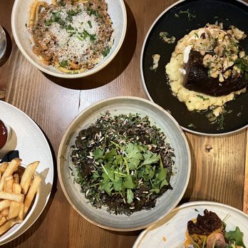 The Bison Restaurant - Bison pasta, bison short rib, mushroom stroganoff, bison burger, aloha chicken - Canadian (New) Near Me - Banff, Alberta