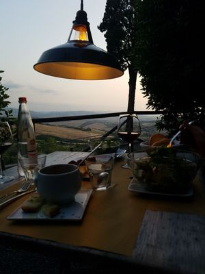 La Guardiola Wine & Food by null