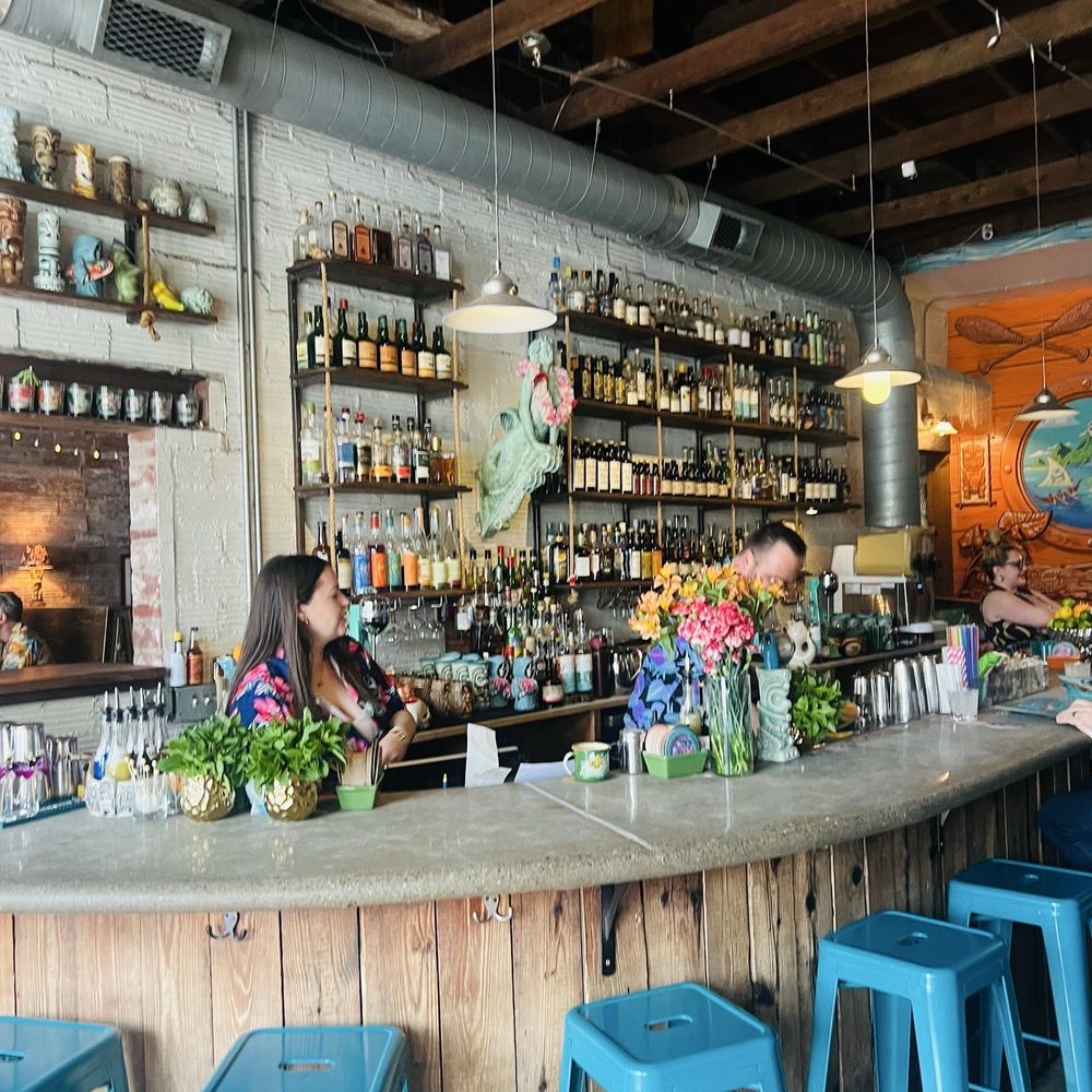 Hidden Harbor - Bar. - Cocktail Bars Near Me - Pittsburgh, Pennsylvania Hidden Harbor - Bar. - Cocktail Bars Near Me - Pittsburgh, Pennsylvania