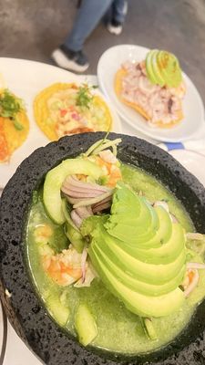 Mariscos El Submarino by null