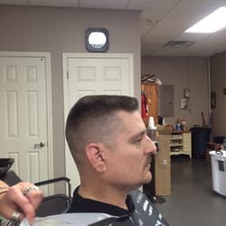 Debra's Barber Shop - Flat top