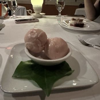 The Mountain House - Sorbet I think it was peach flavored - New American Near Me - Woodside, California