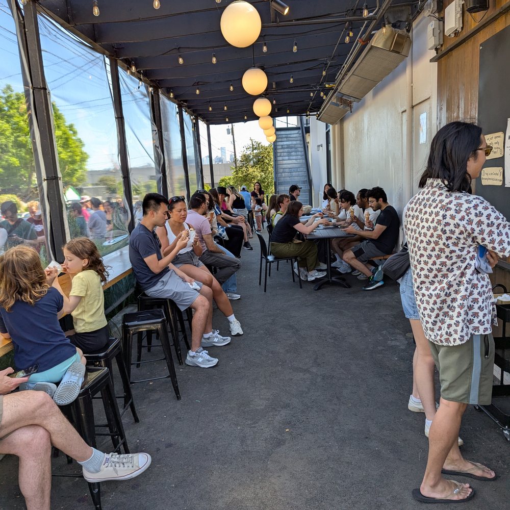 Many Bennies - Seating - Ice Cream & Frozen Yogurt Near Me - Seattle, Washington Many Bennies - Seating - Ice Cream & Frozen Yogurt Near Me - Seattle, Washington